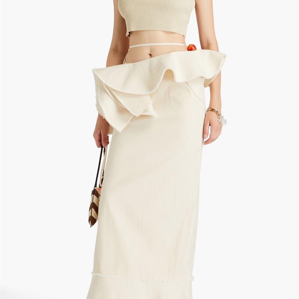 Elegant Cream Women's Skirt